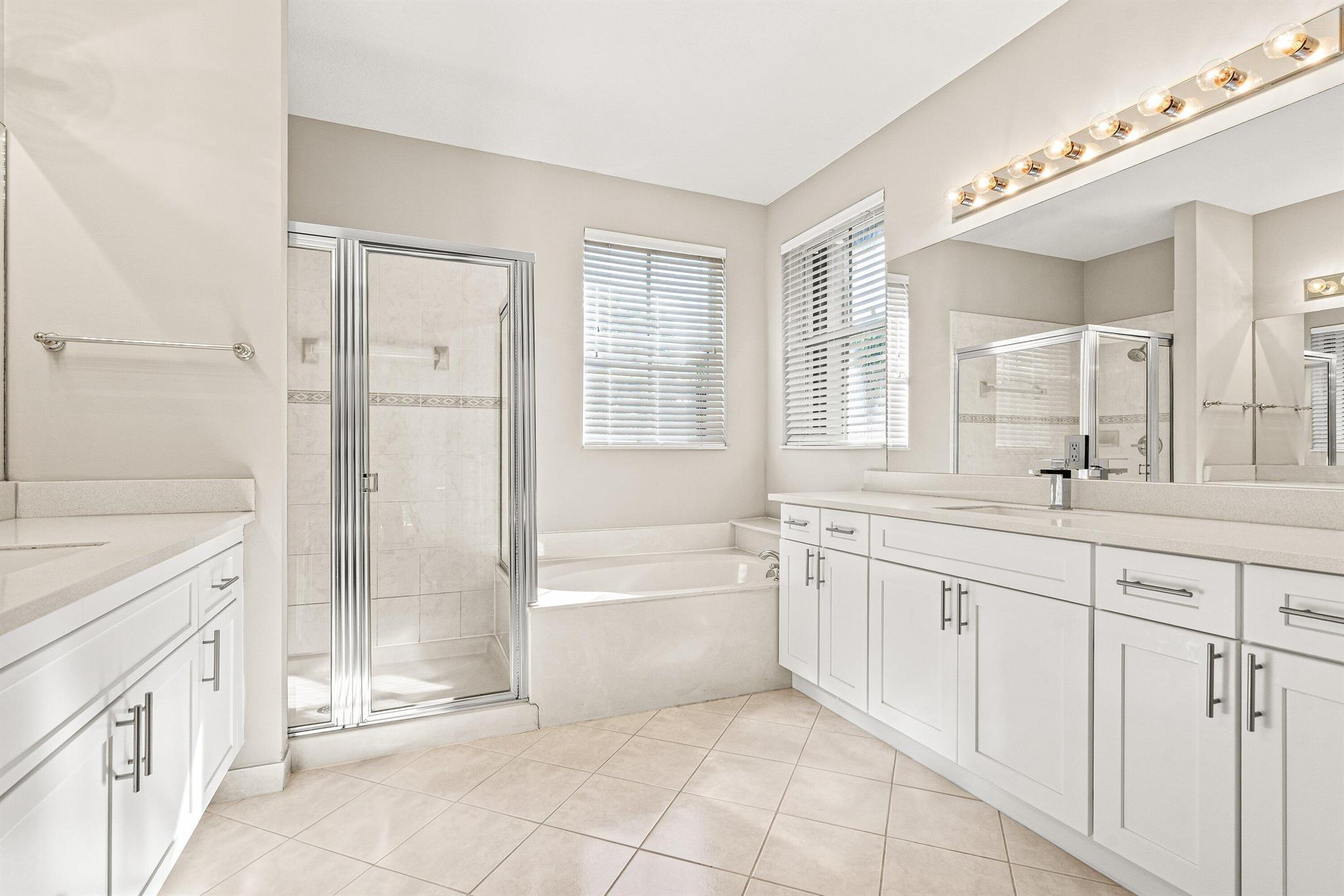 1366 Crossbill Ct Weston, FL 33327