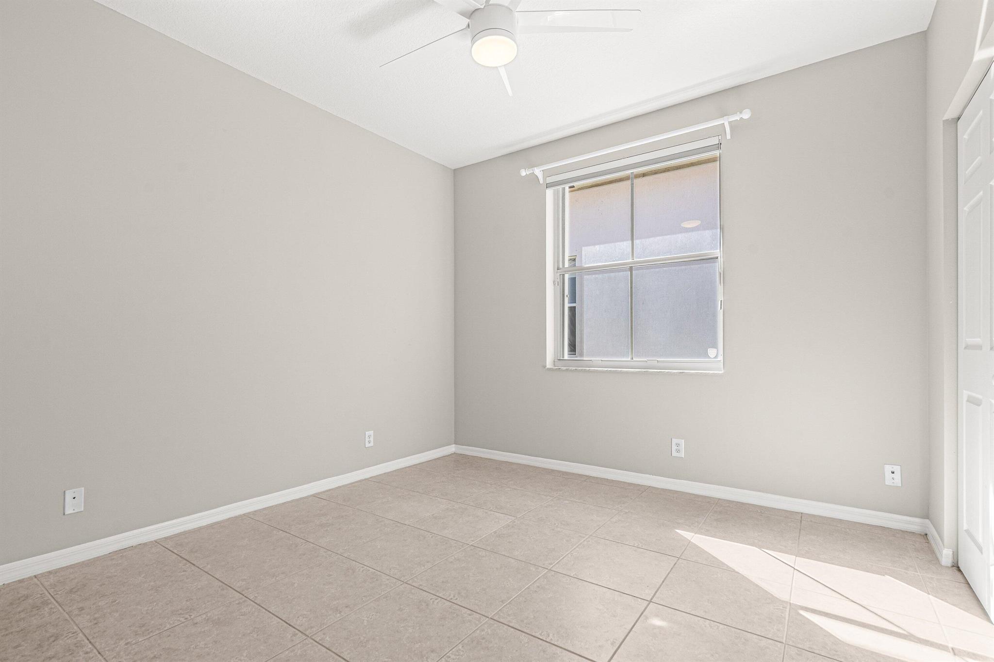 1366 Crossbill Ct Weston, FL 33327