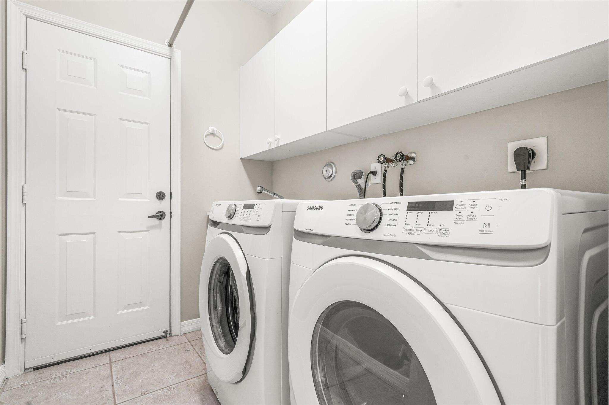 1366 Crossbill Ct Weston, FL 33327