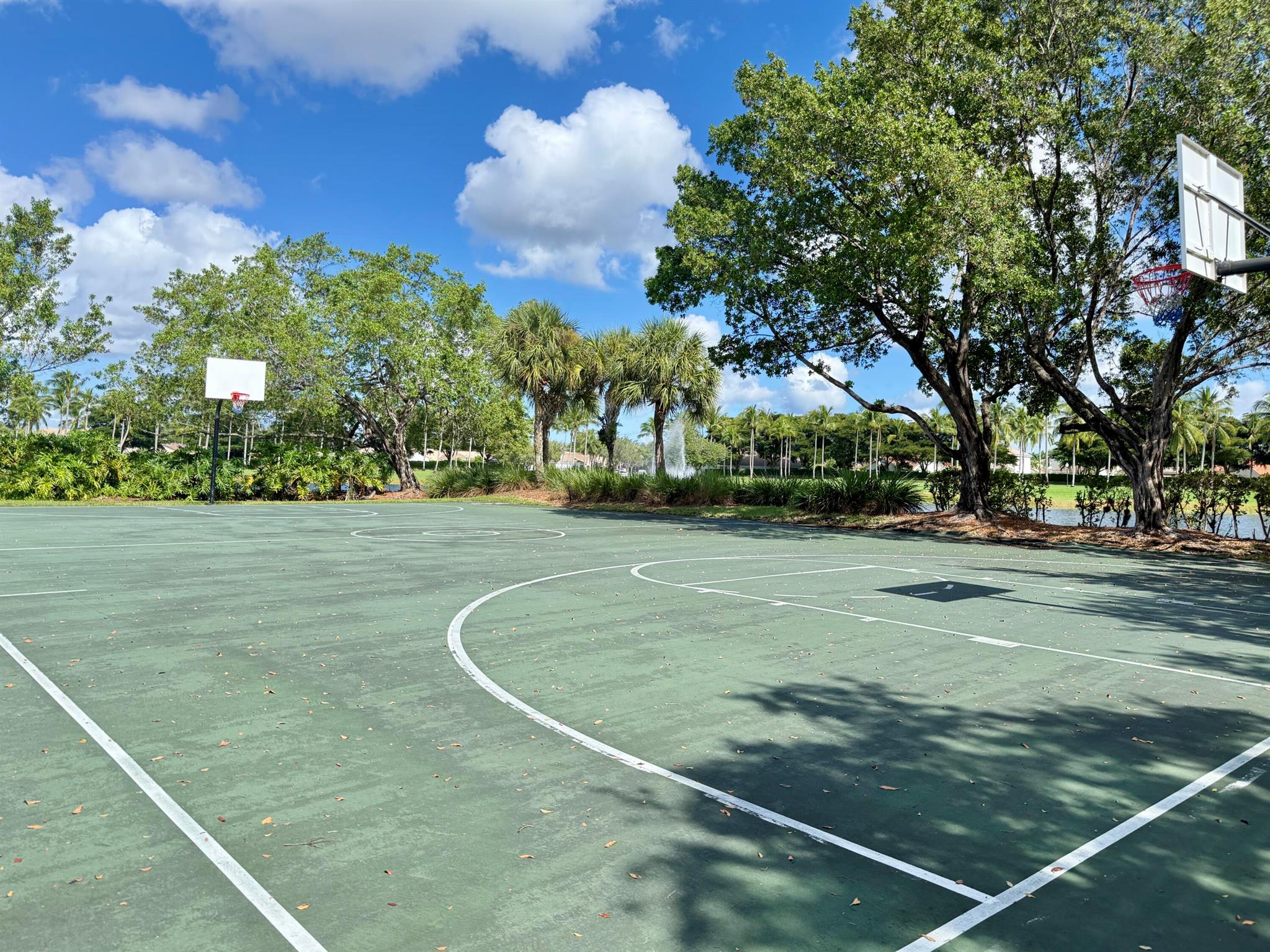 1366 Crossbill Ct Weston, FL 33327