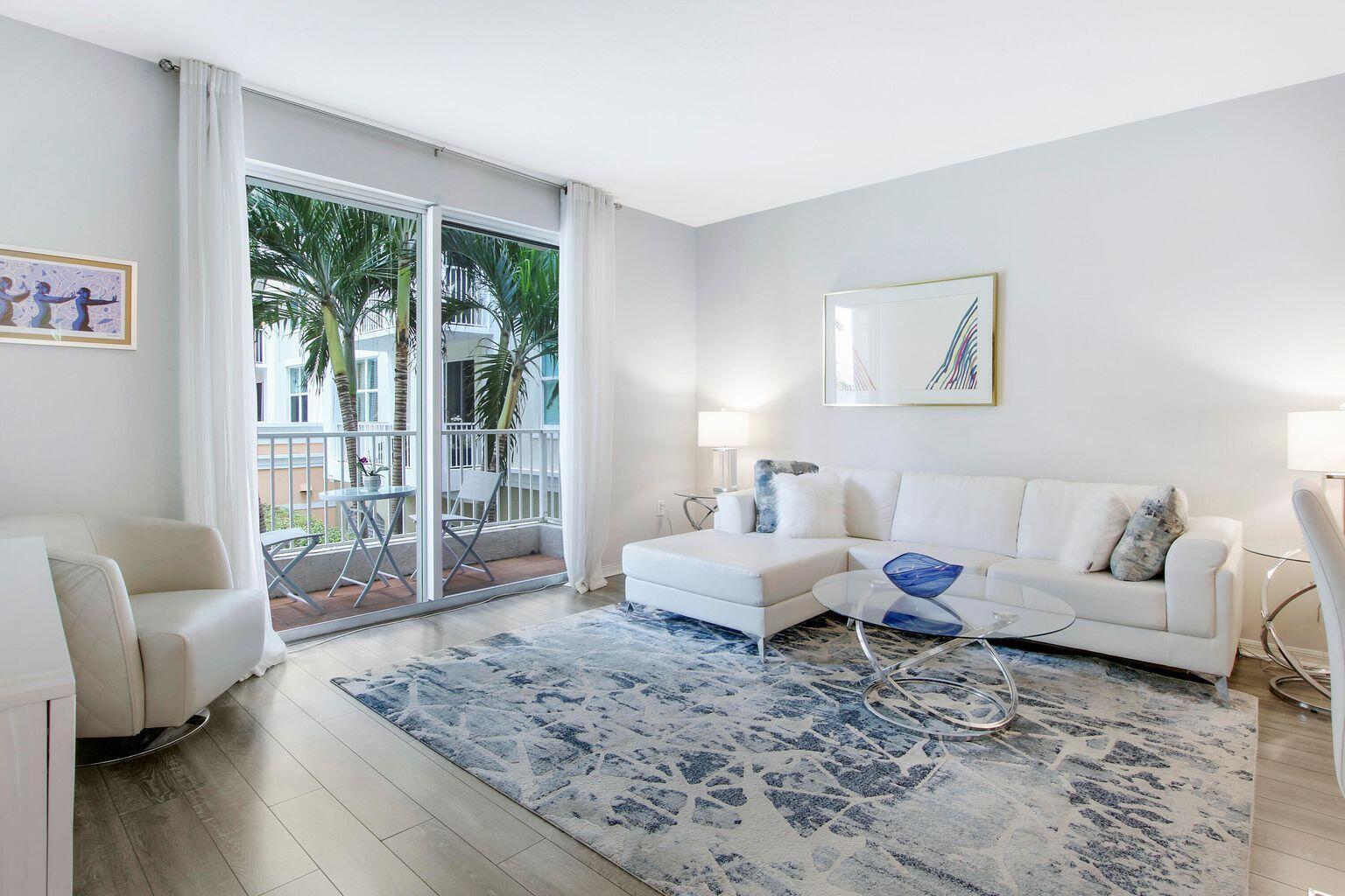 802 W Windward Way #206