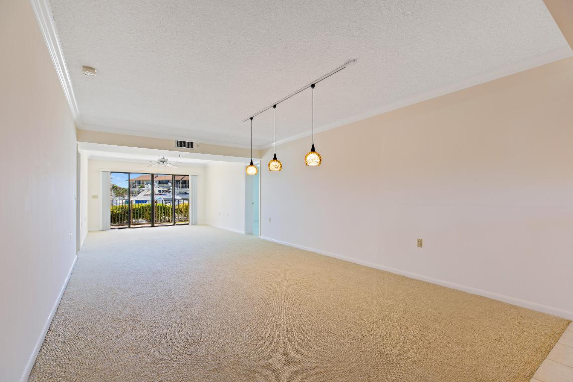 1501 Marina Isle #101 Jupiter, FL 33477