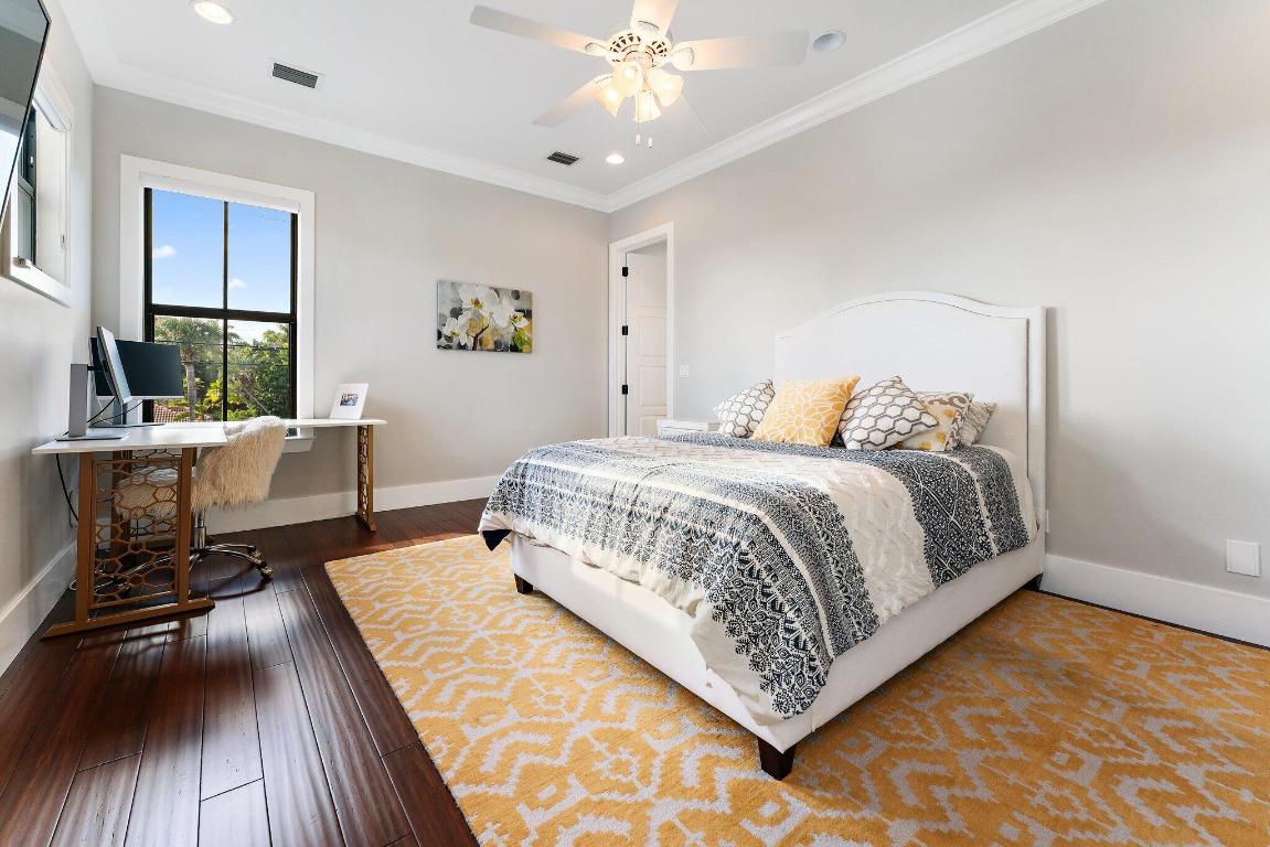 5730 Holly Jupiter, FL 33458