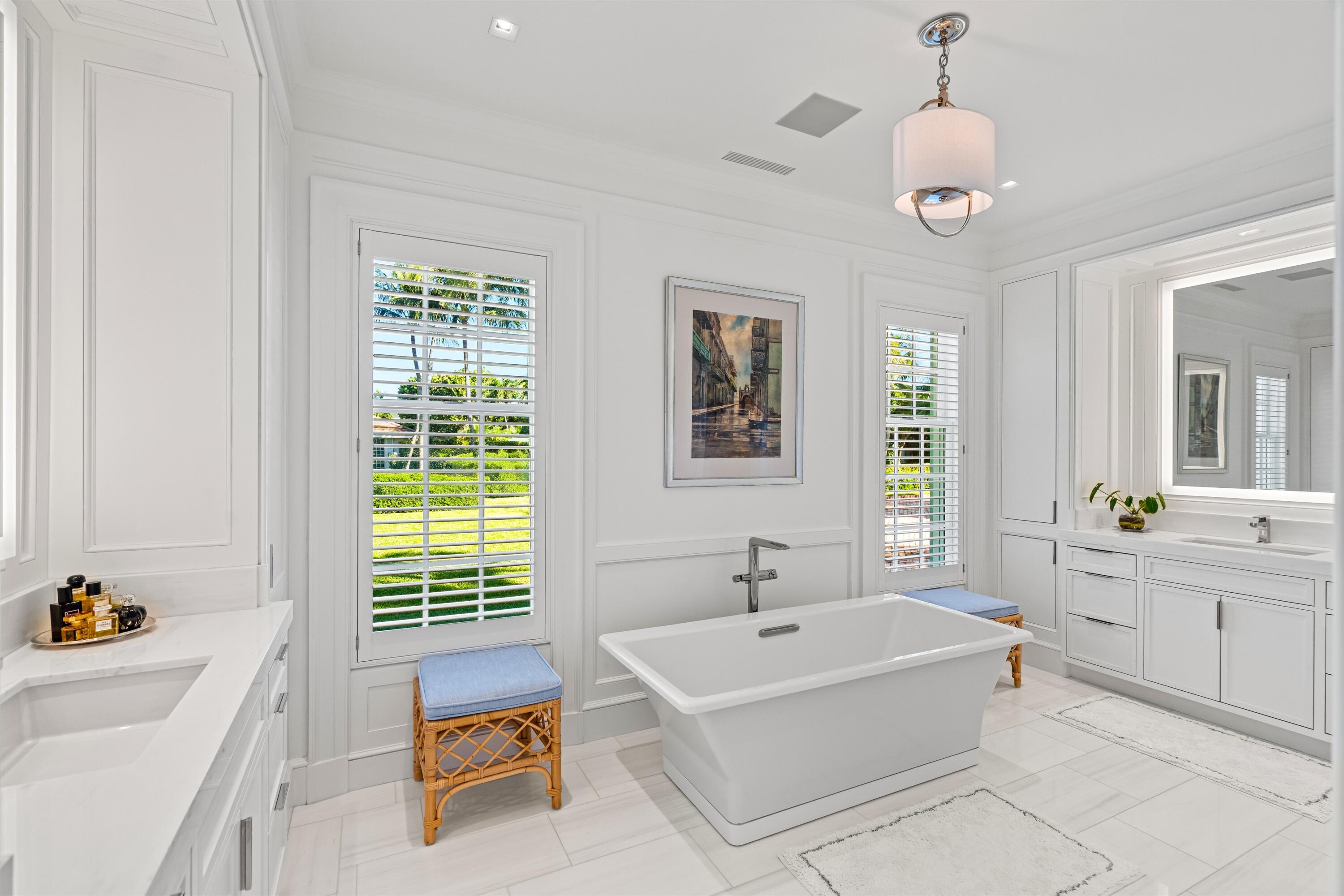 224 Sandpiper Palm Beach, FL 33480