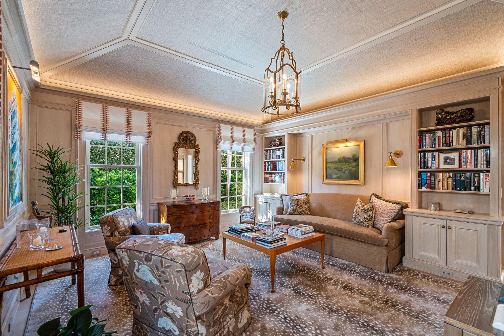 224 Sandpiper Palm Beach, FL 33480