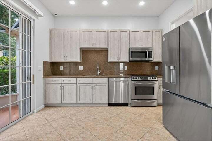 130 Mangrove Bay Jupiter, FL 33477