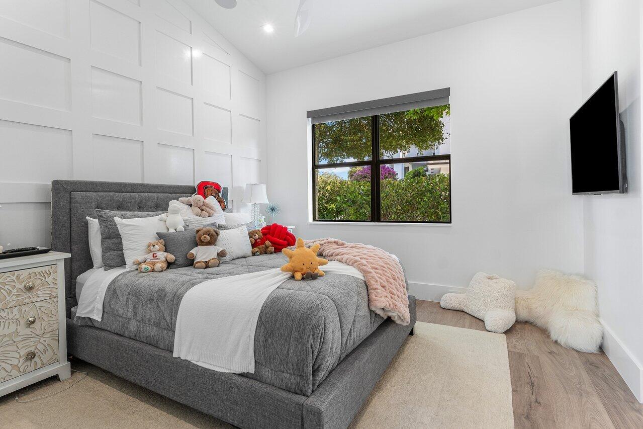 3746 NW 53rd Boca Raton, FL 33496