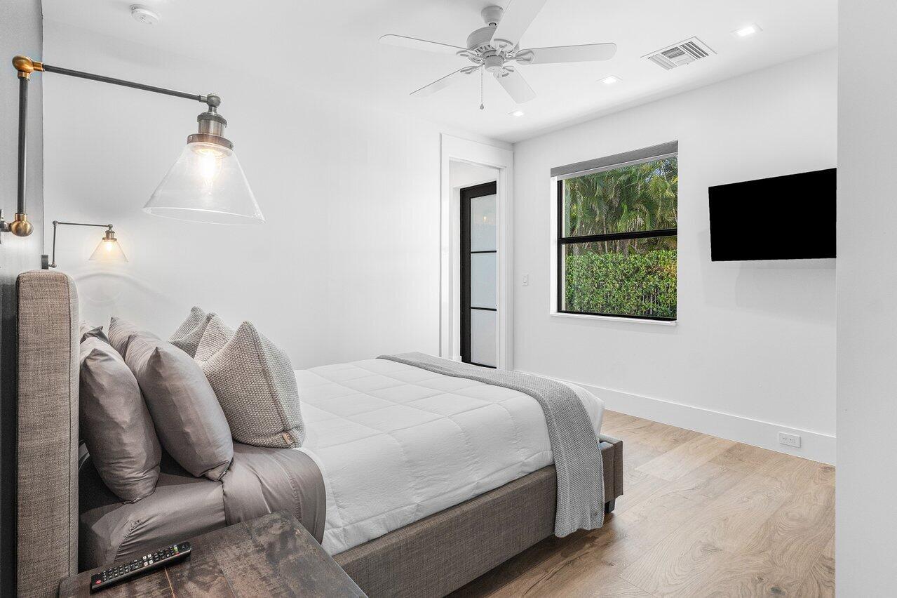 3746 NW 53rd Boca Raton, FL 33496