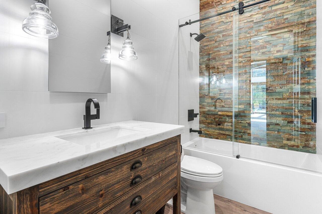 3746 NW 53rd Boca Raton, FL 33496