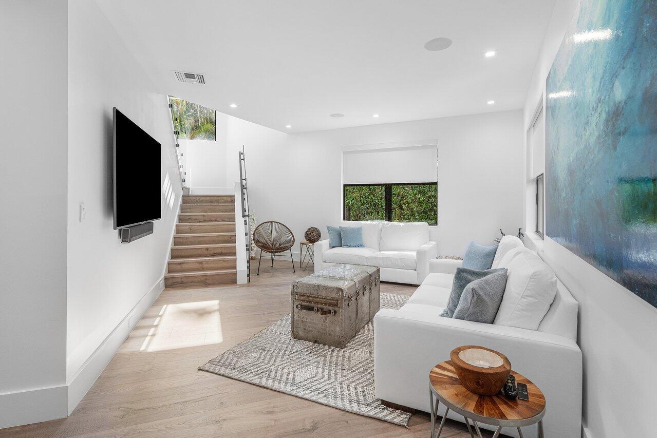 3746 NW 53rd Boca Raton, FL 33496