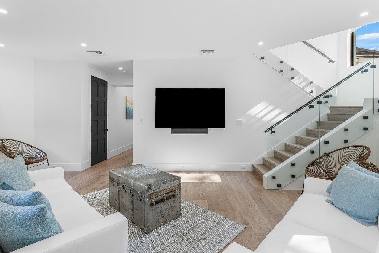 3746 NW 53rd Boca Raton, FL 33496