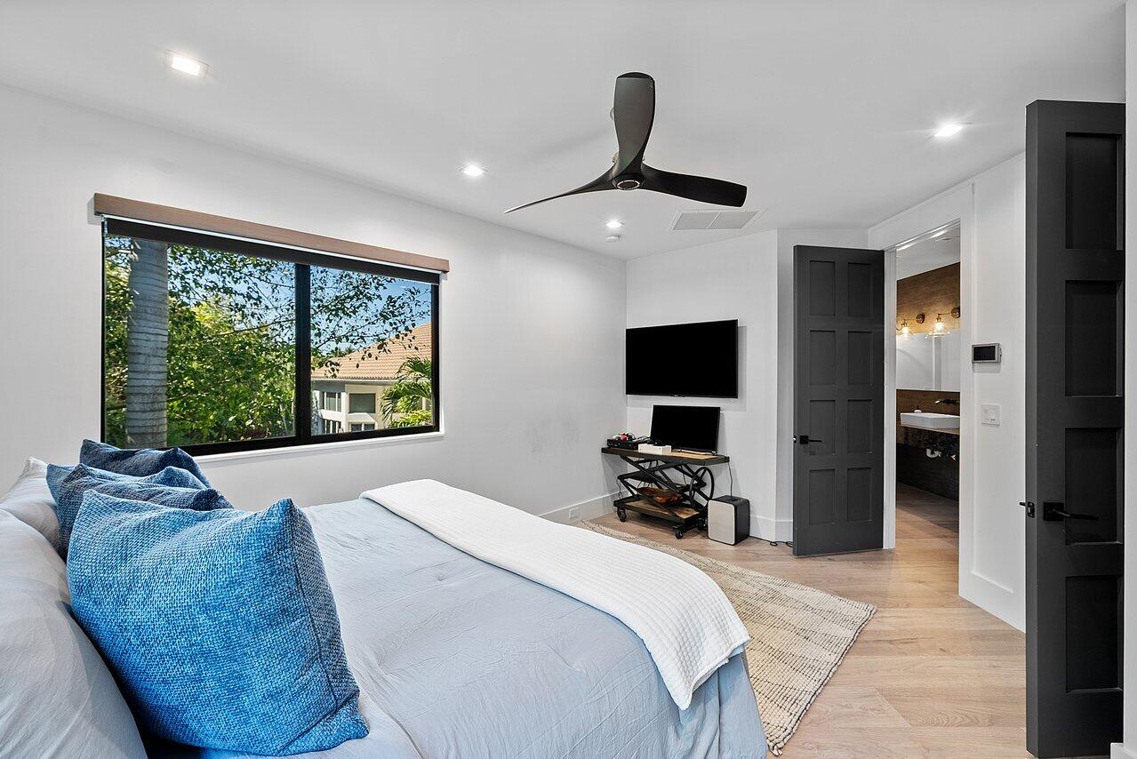 3746 NW 53rd Boca Raton, FL 33496