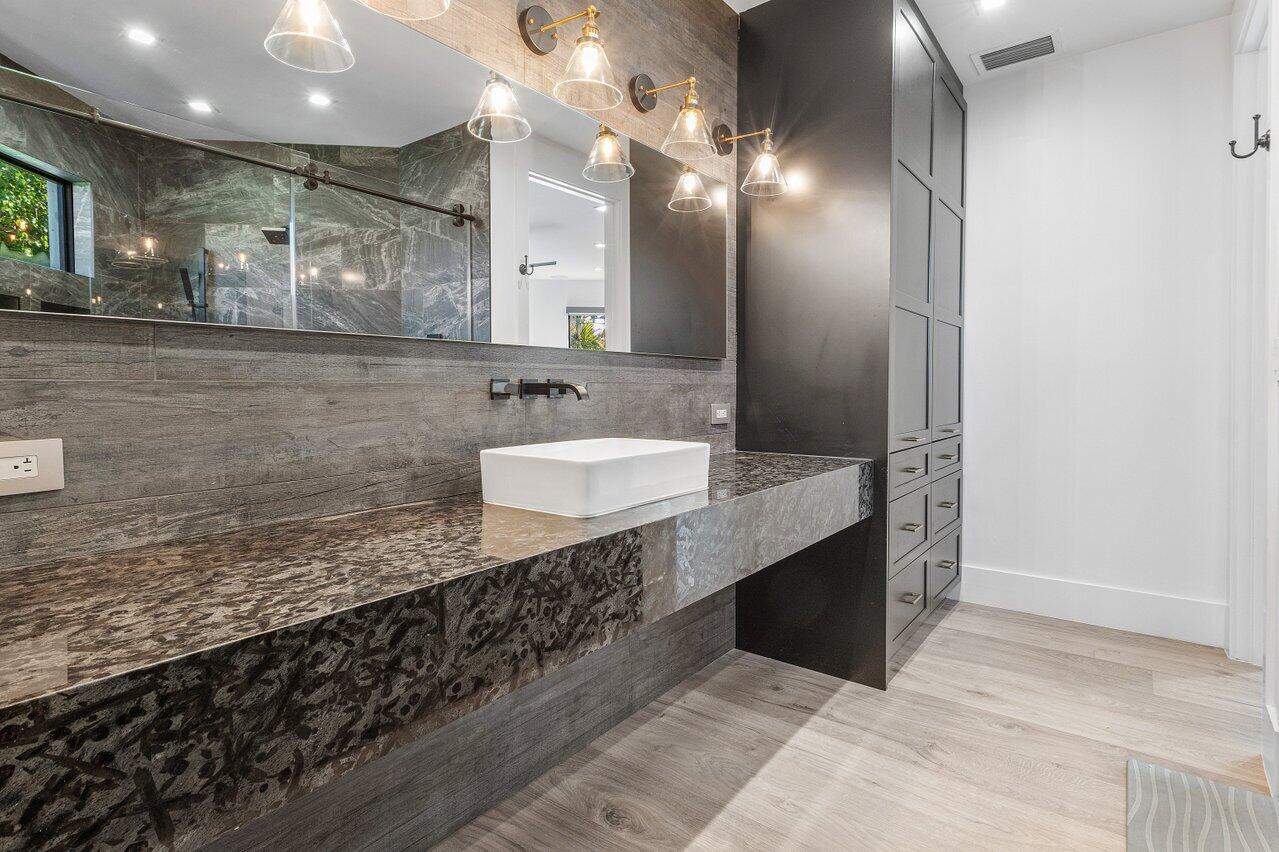 3746 NW 53rd Boca Raton, FL 33496