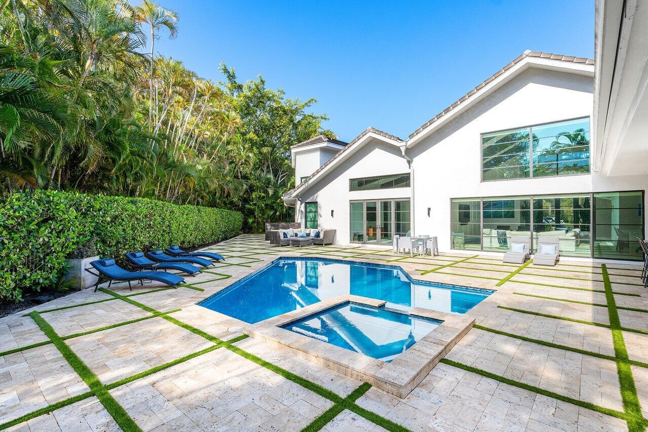 3746 NW 53rd Boca Raton, FL 33496