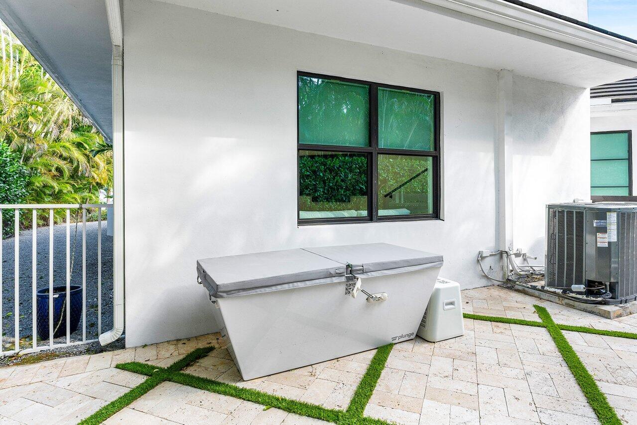 3746 NW 53rd Boca Raton, FL 33496