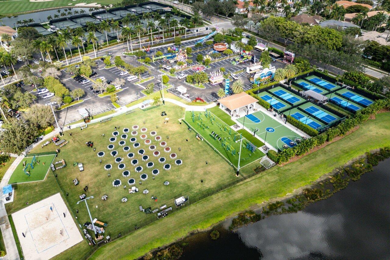 3746 NW 53rd Boca Raton, FL 33496