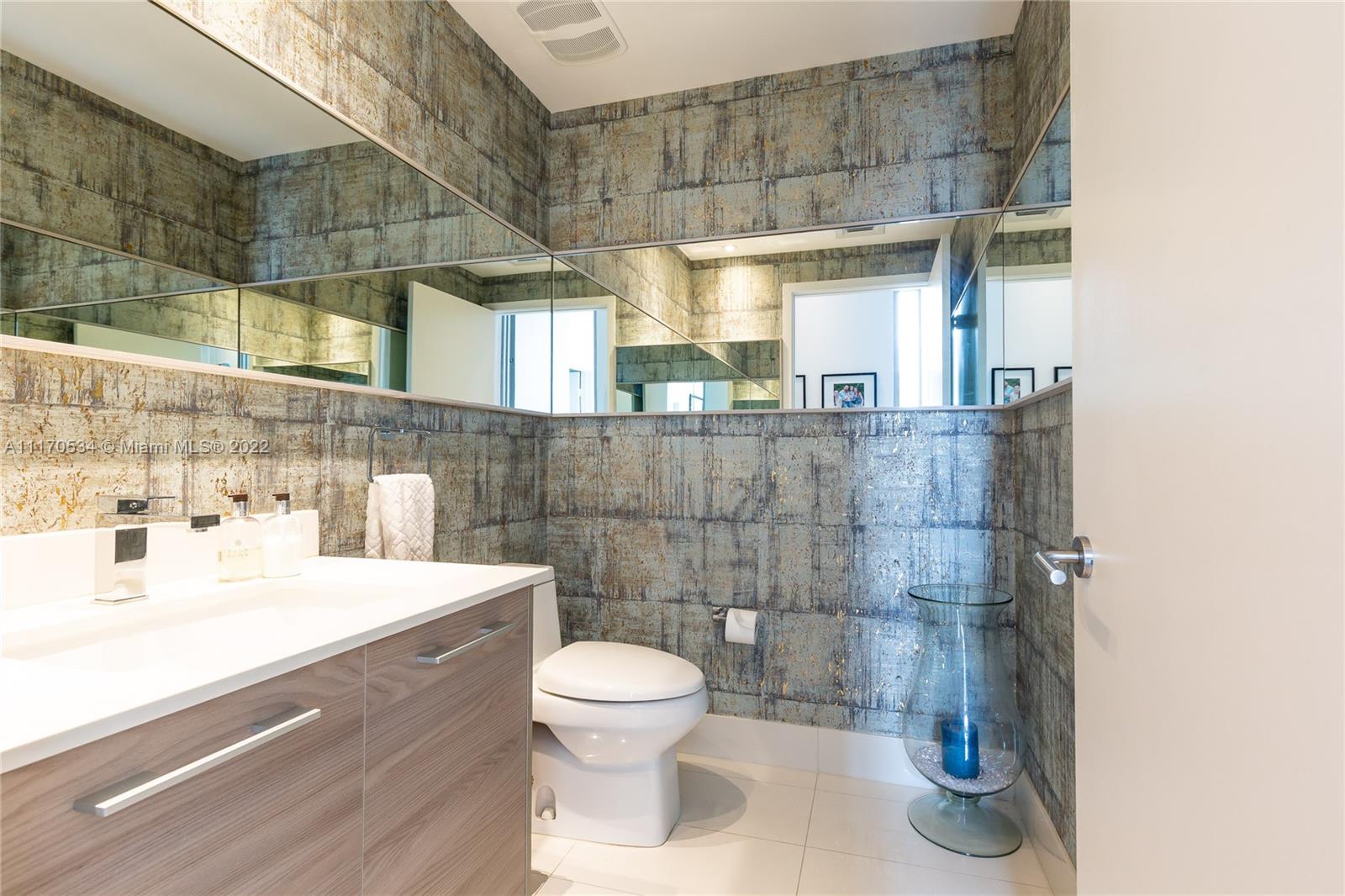 image SLS Brickell18