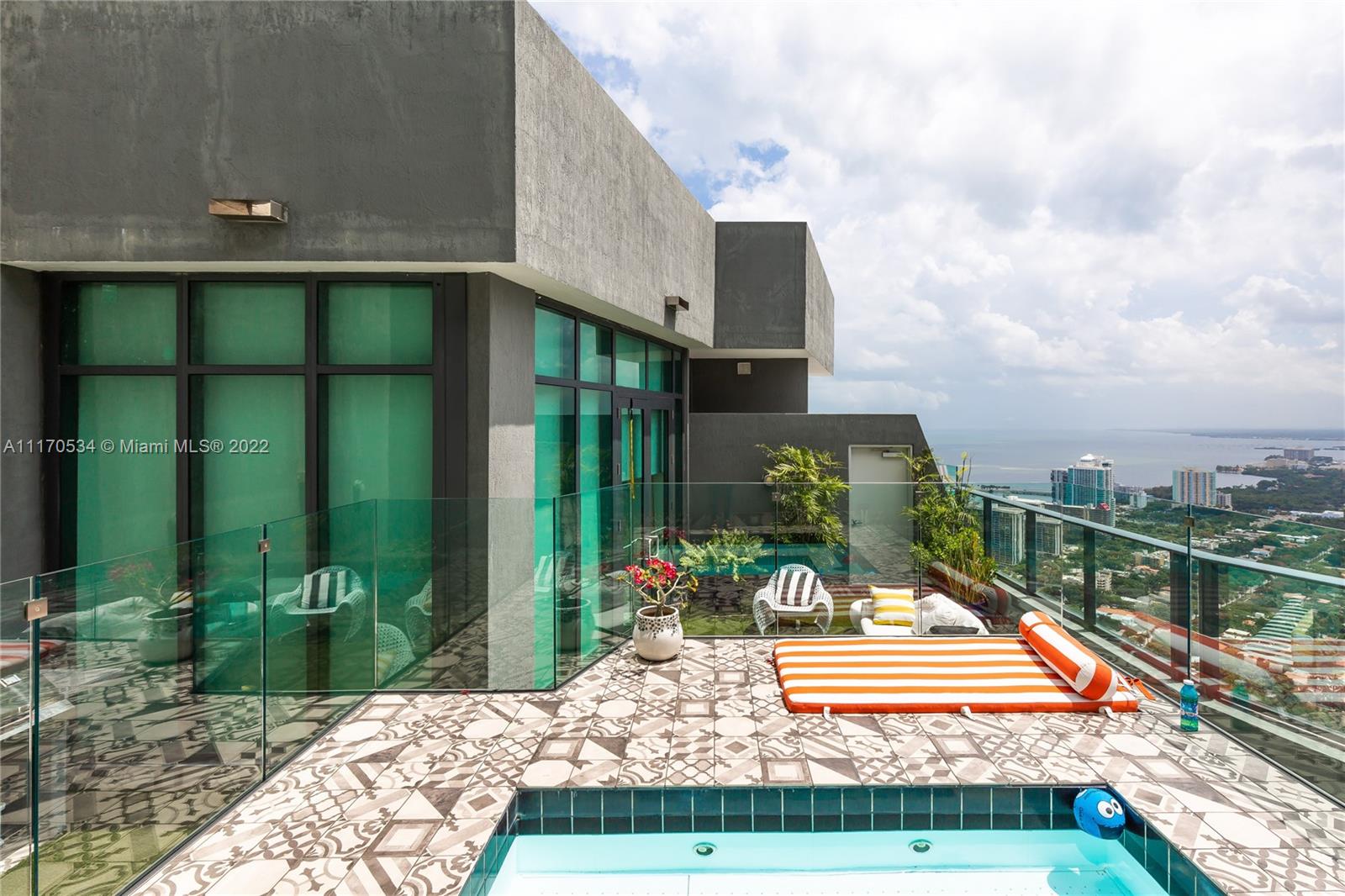image SLS Brickell25