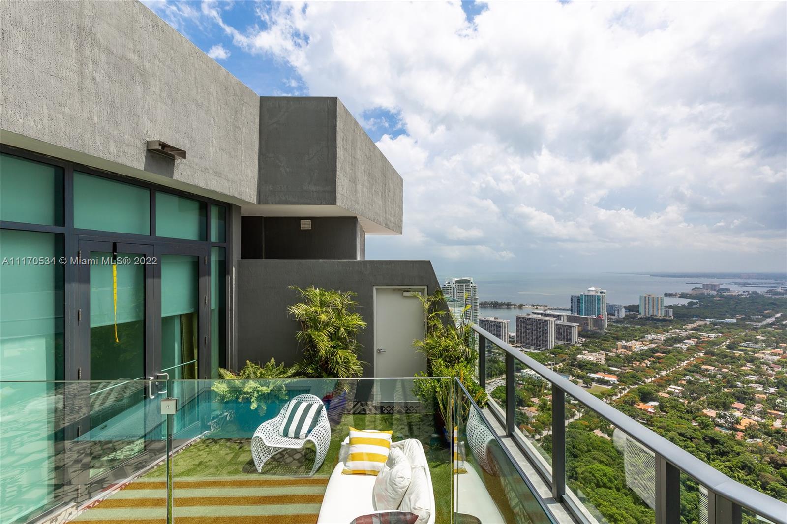 image SLS Brickell28