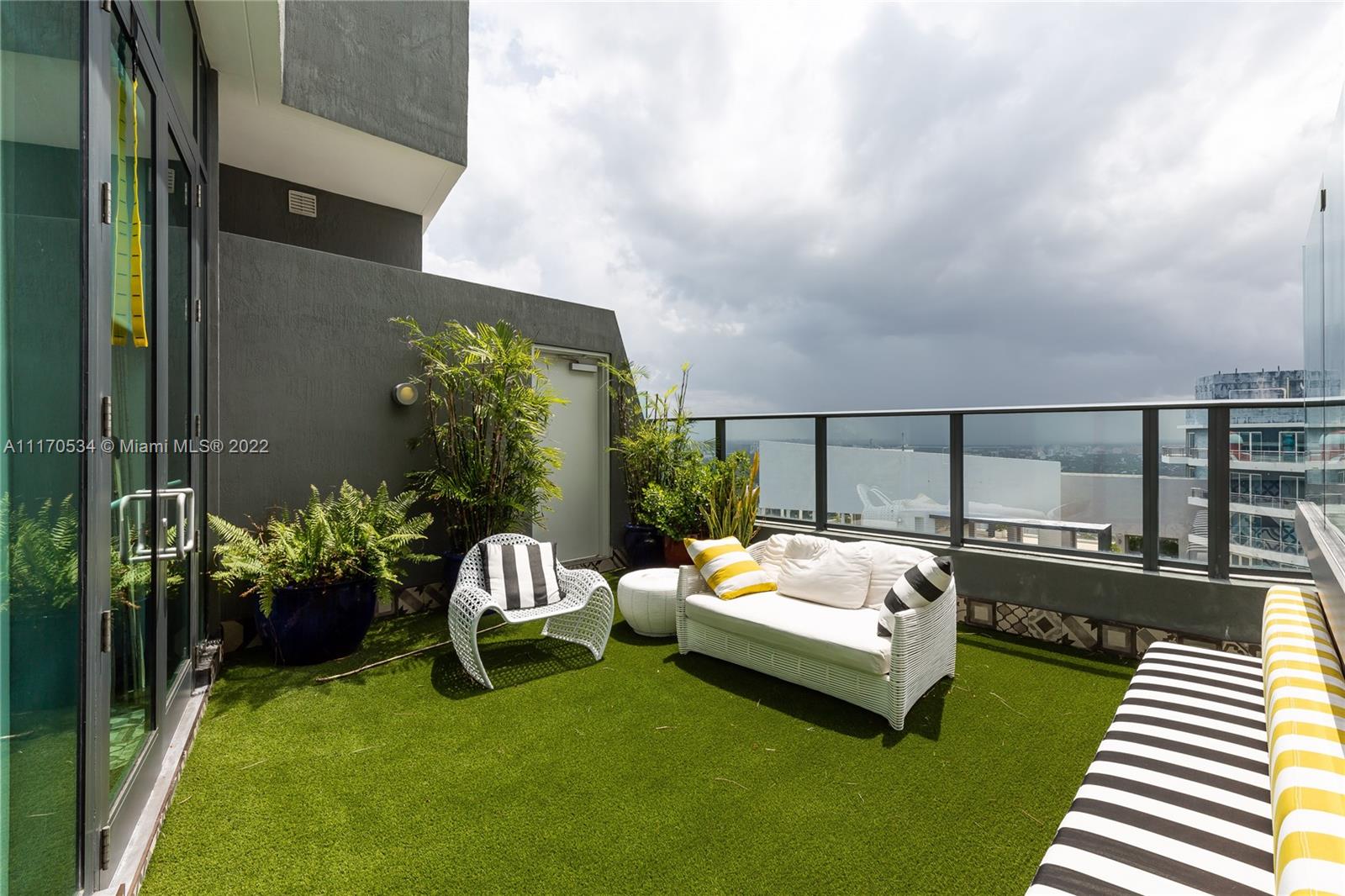 image SLS Brickell30