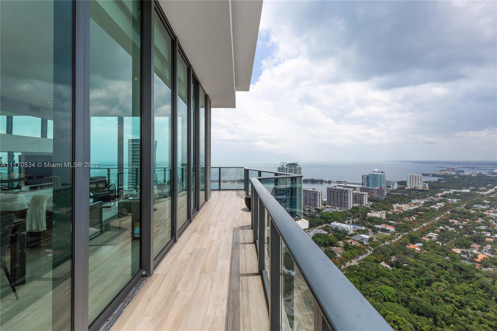 image SLS Brickell37