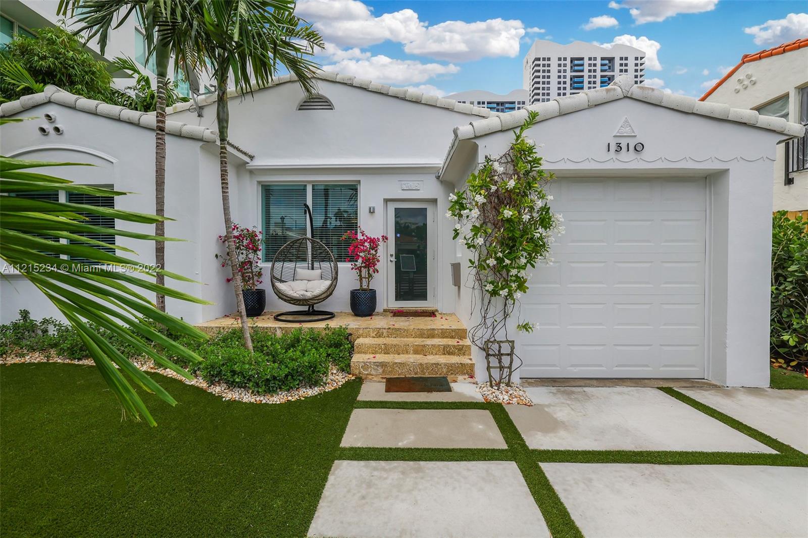 1310 Flamingo Way