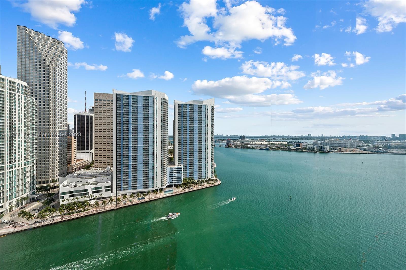 900 Brickell Key Blvd #2201