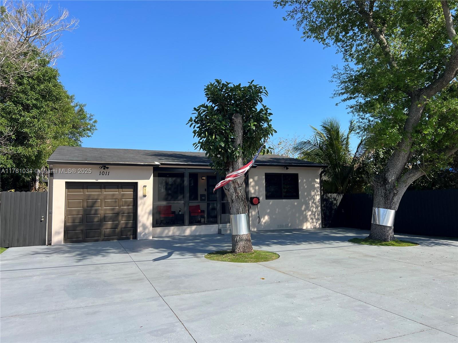 1011 25th Ave,Hollywood, FL 33020