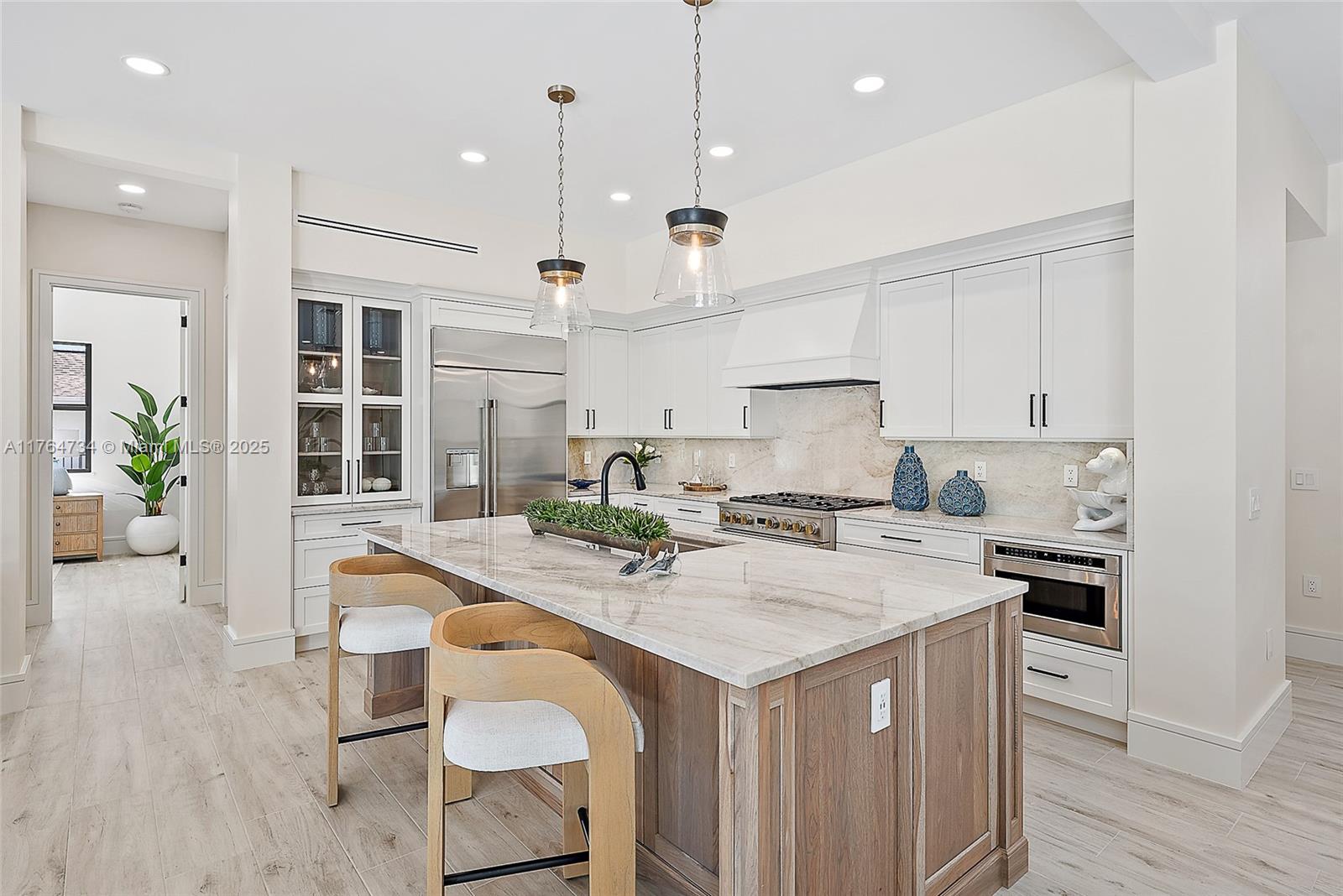 325 N Fairway N Tequesta, FL 33469