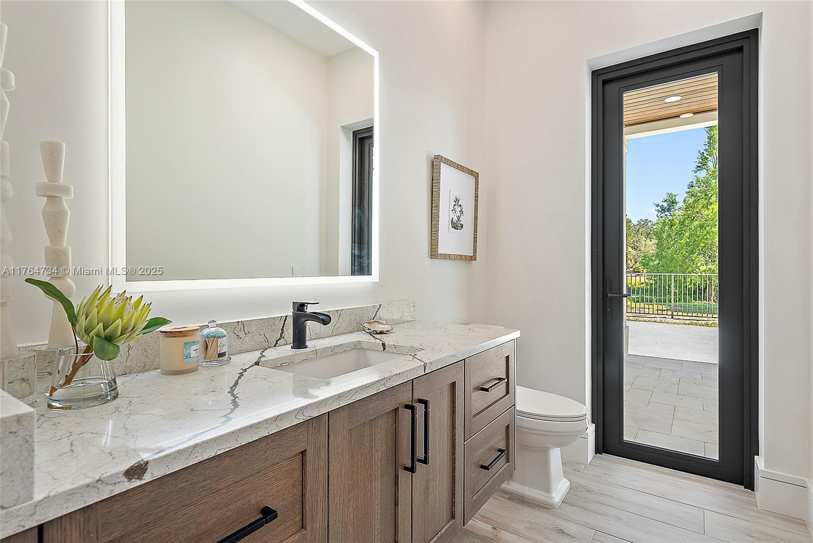 325 N Fairway N Tequesta, FL 33469