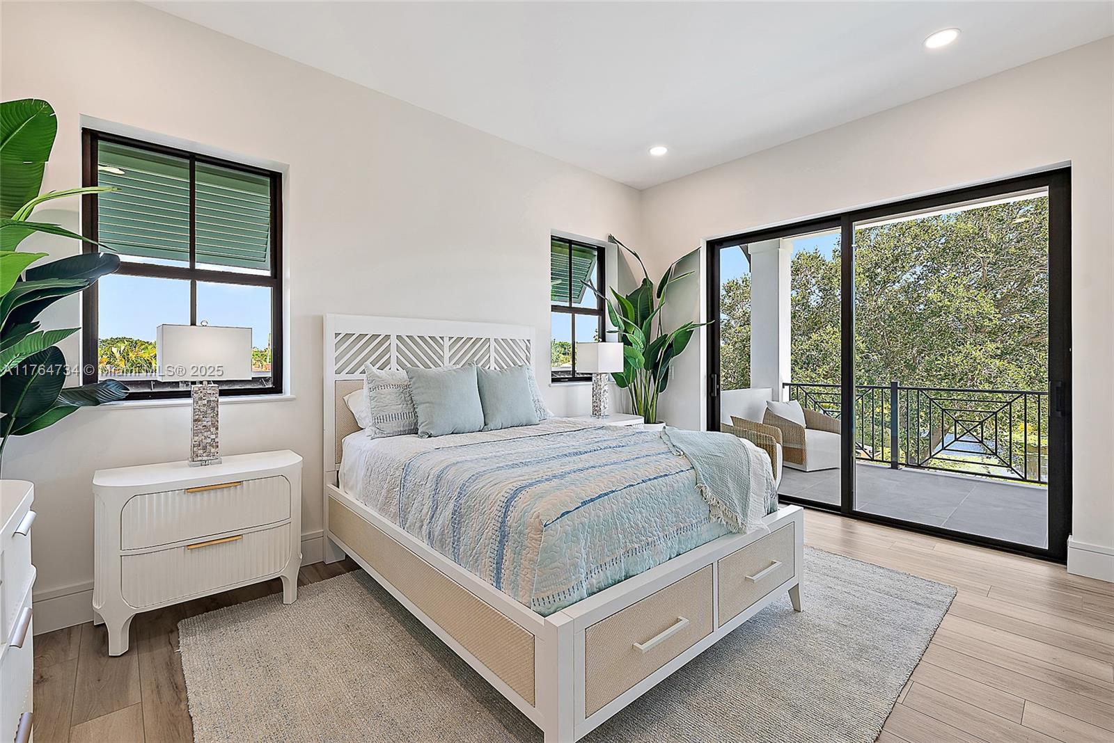 325 N Fairway N Tequesta, FL 33469