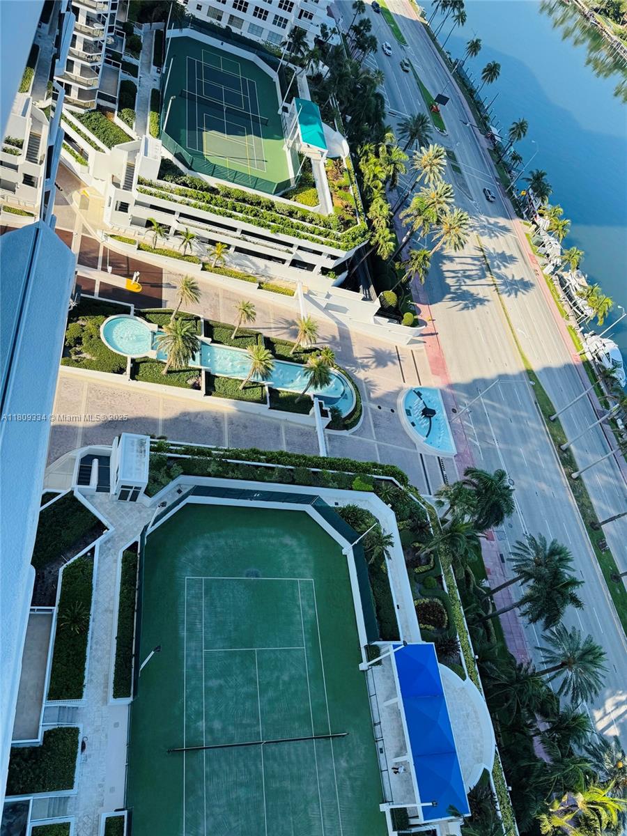 image Blue Diamond Condo14
