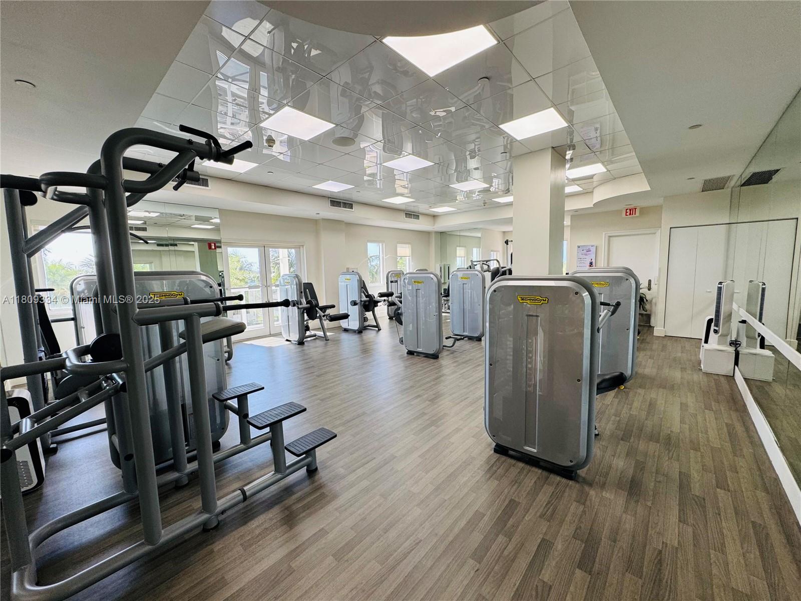 image Blue Diamond Condo21