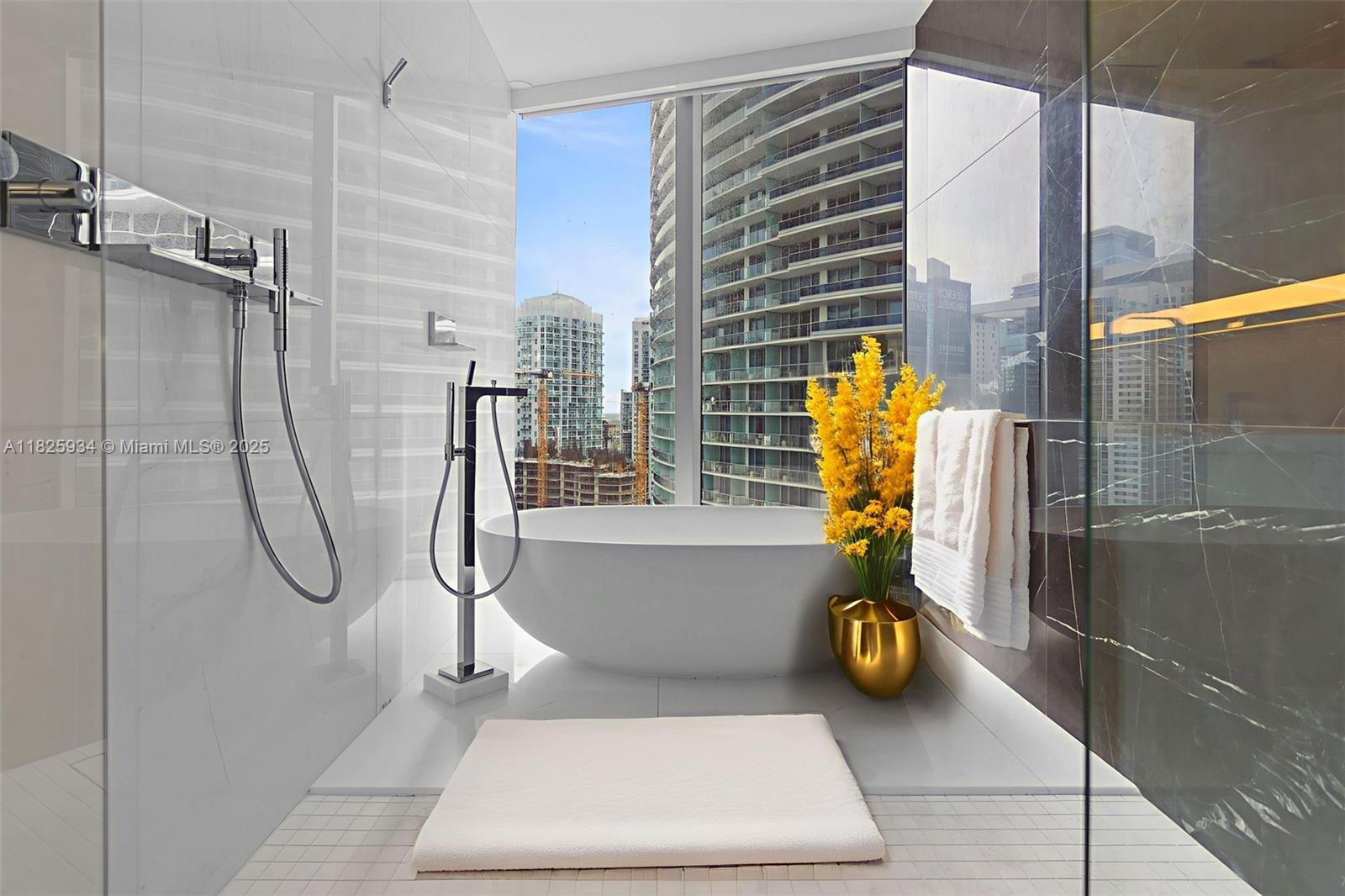 image Austin Martin Residences21