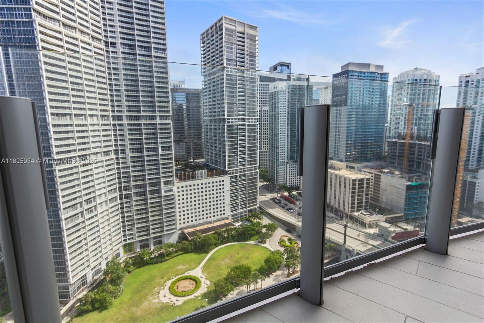 image Austin Martin Residences23