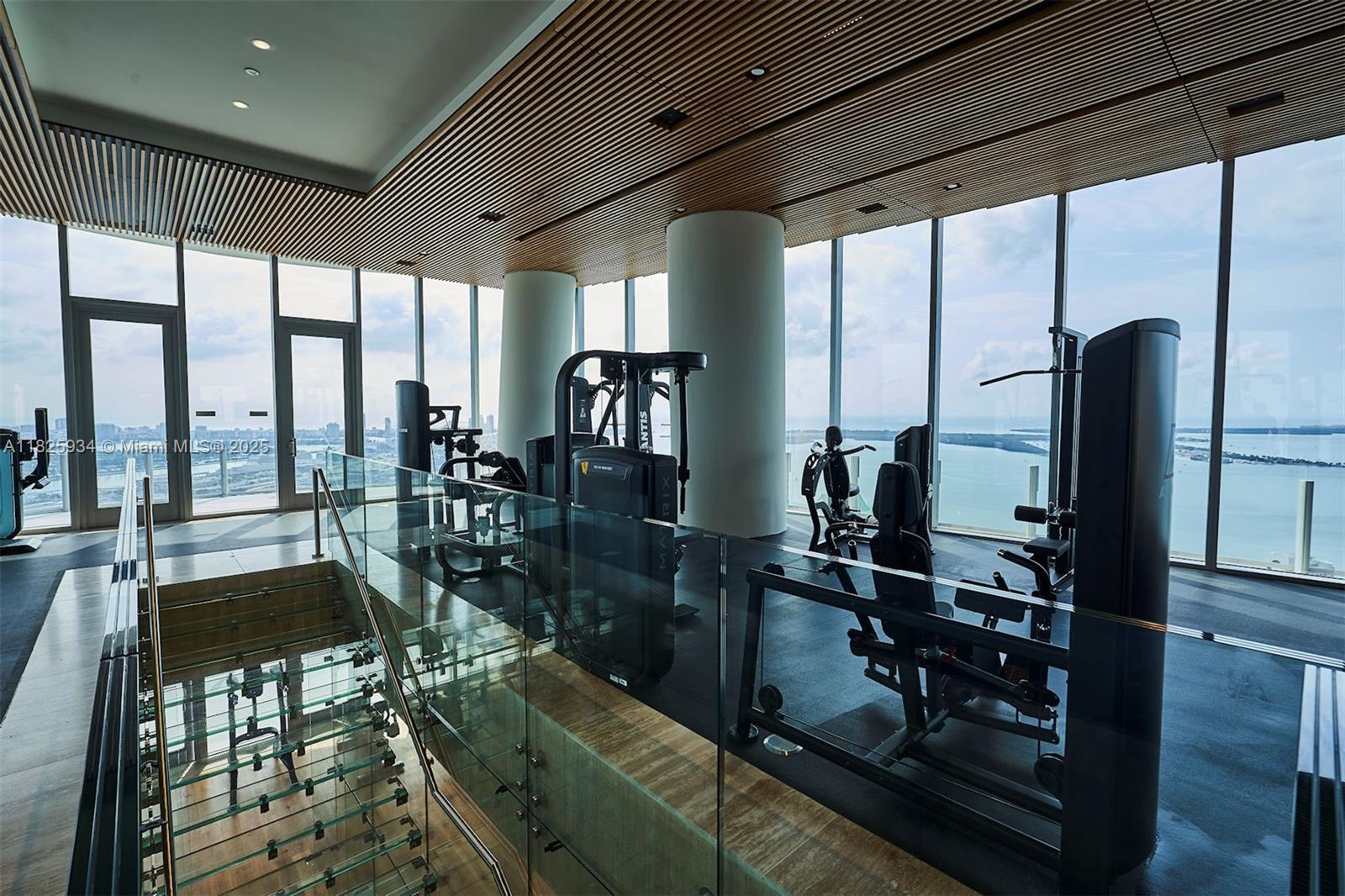 image Austin Martin Residences34