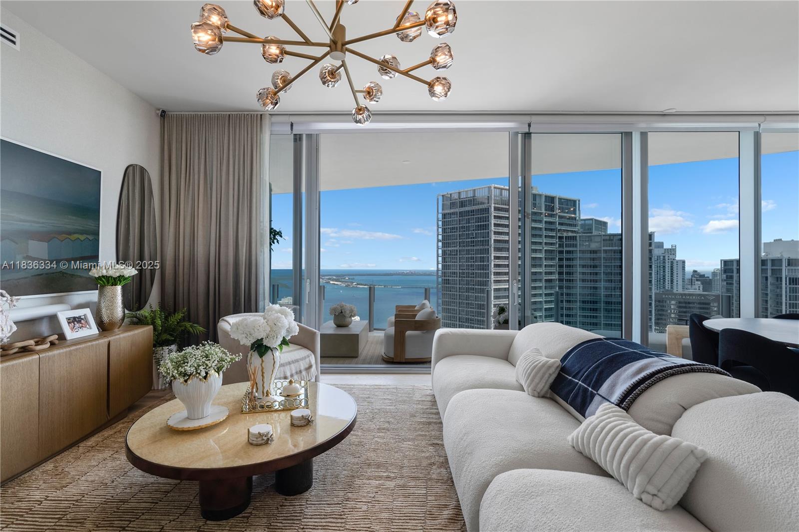 image Aston Martin Residences11