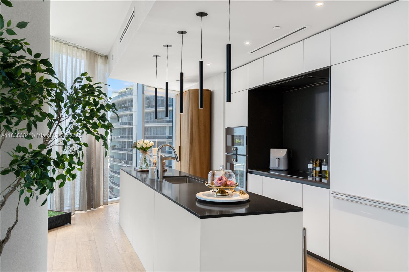 image Aston Martin Residences2