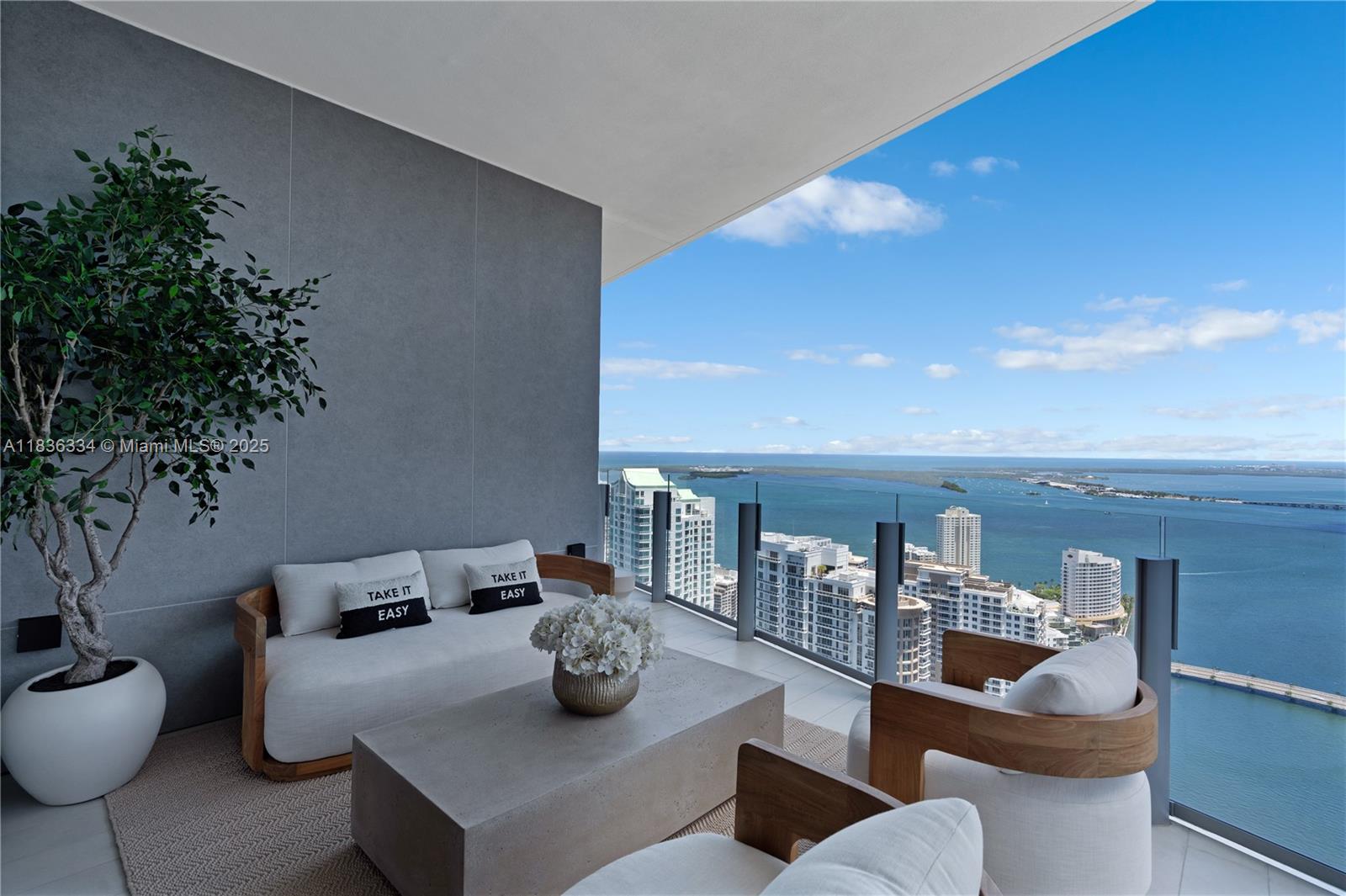 image Aston Martin Residences7
