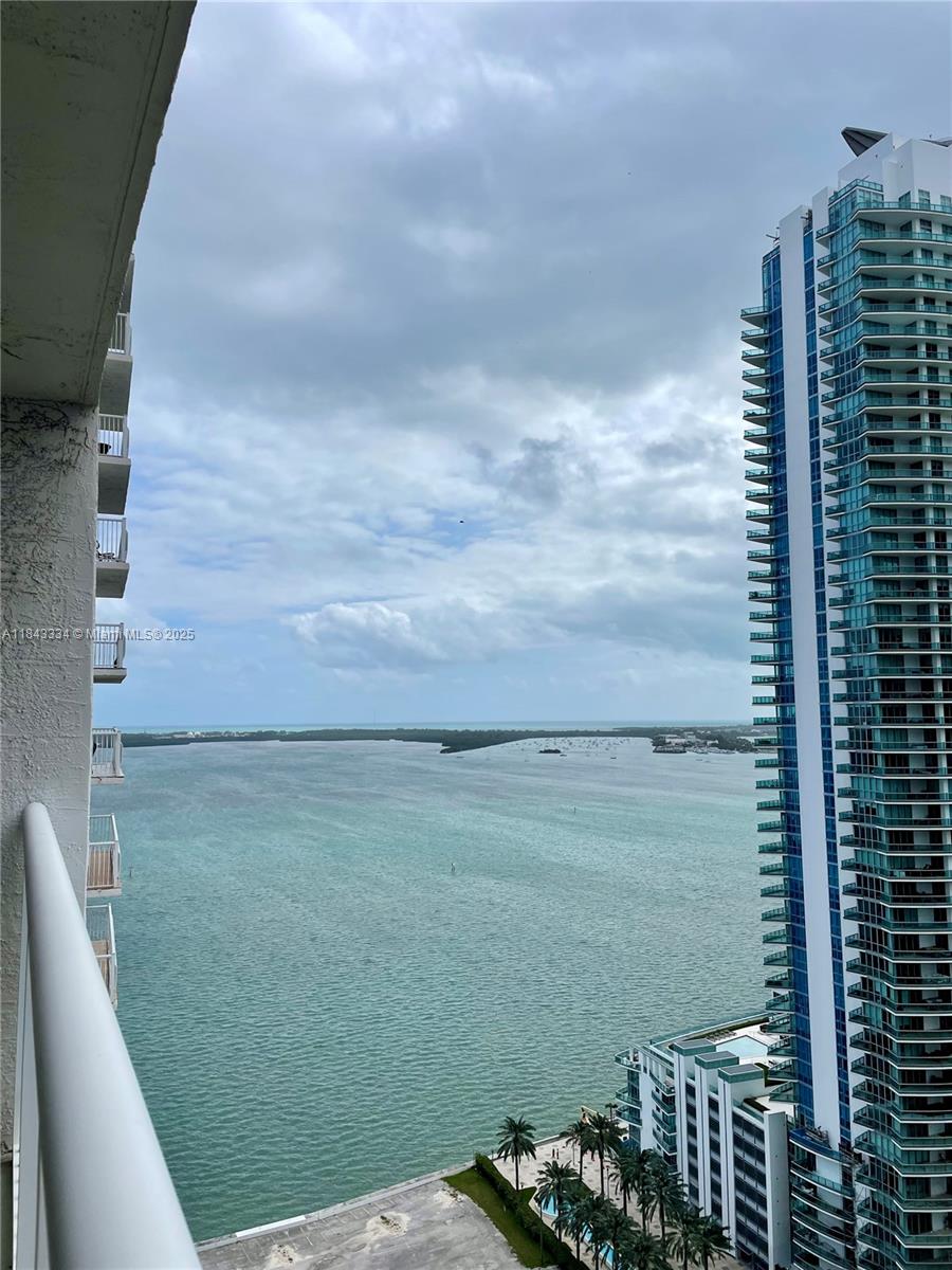 image The Club At Brickell Bay0