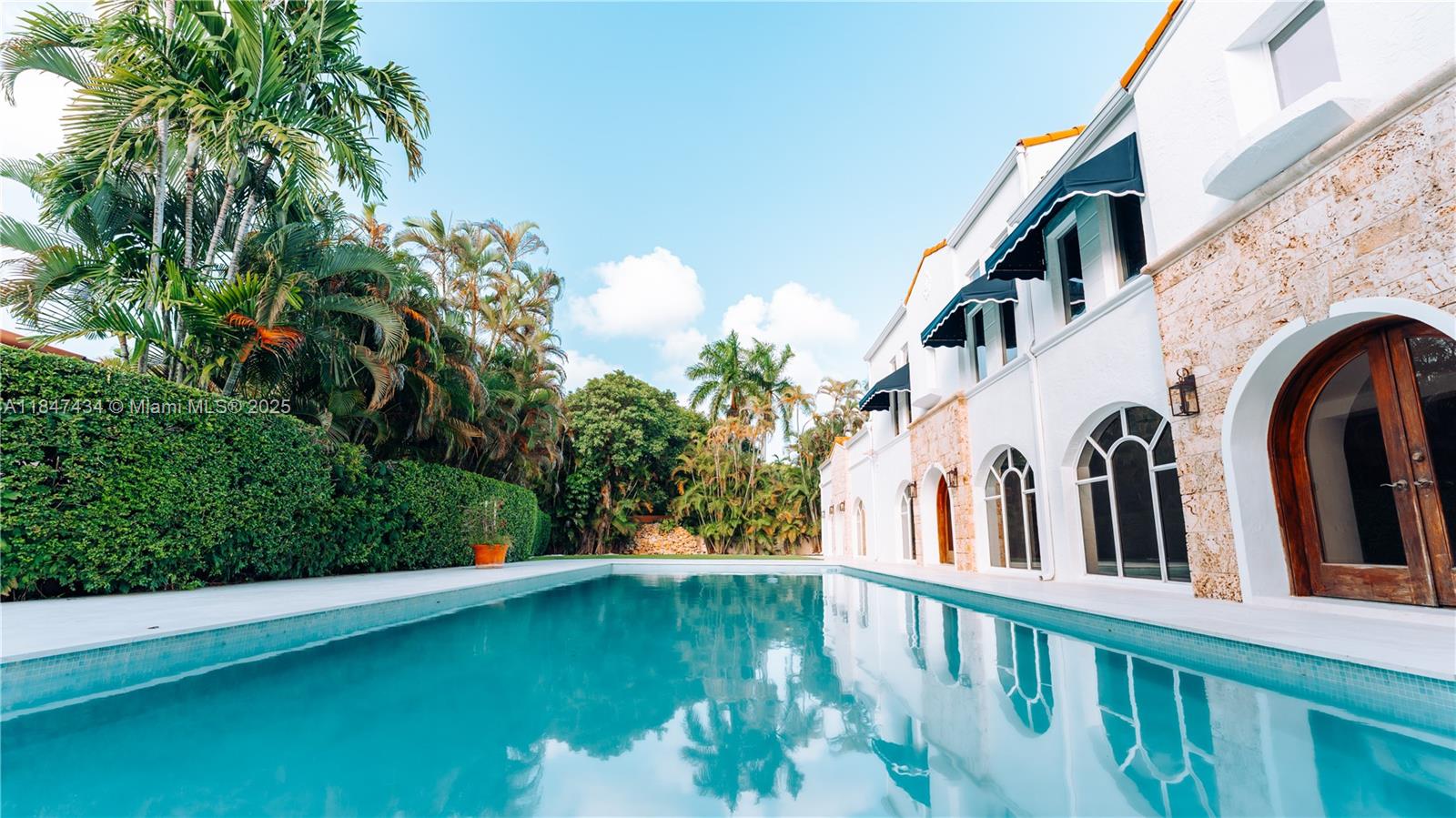 2525 Indian Mound Trl Coral Gables, FL 33134 2525 Indian Mound Trl Coral Gables, FL 33134