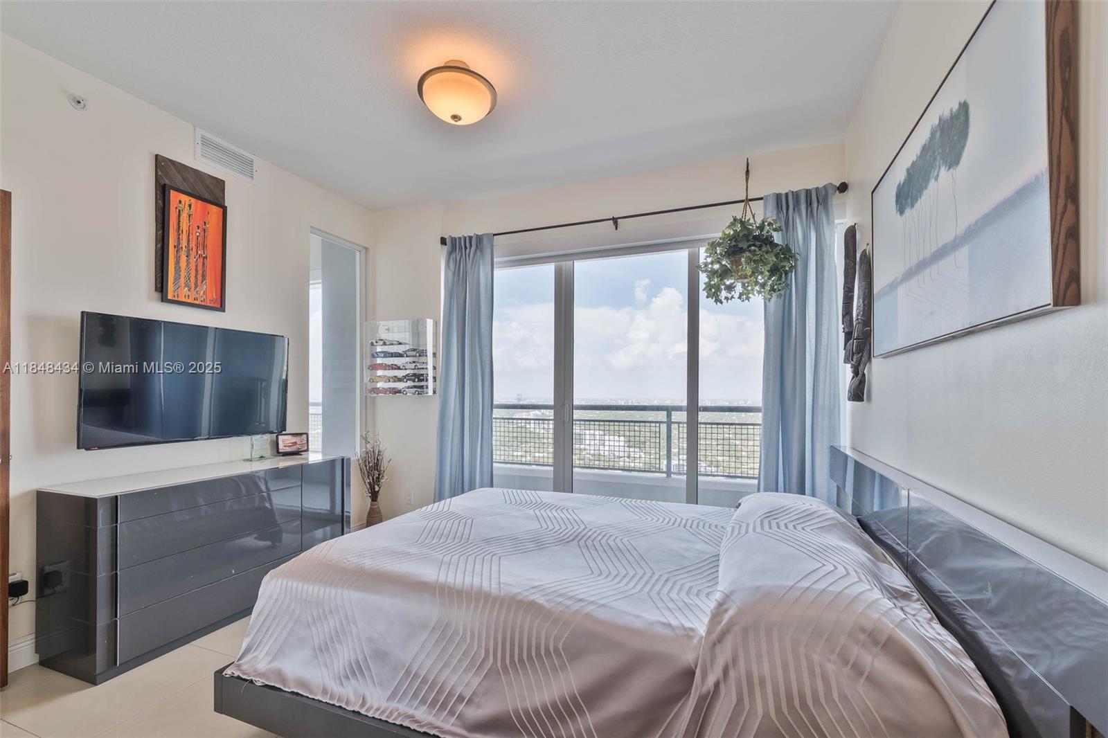 image Infinity At Brickell12