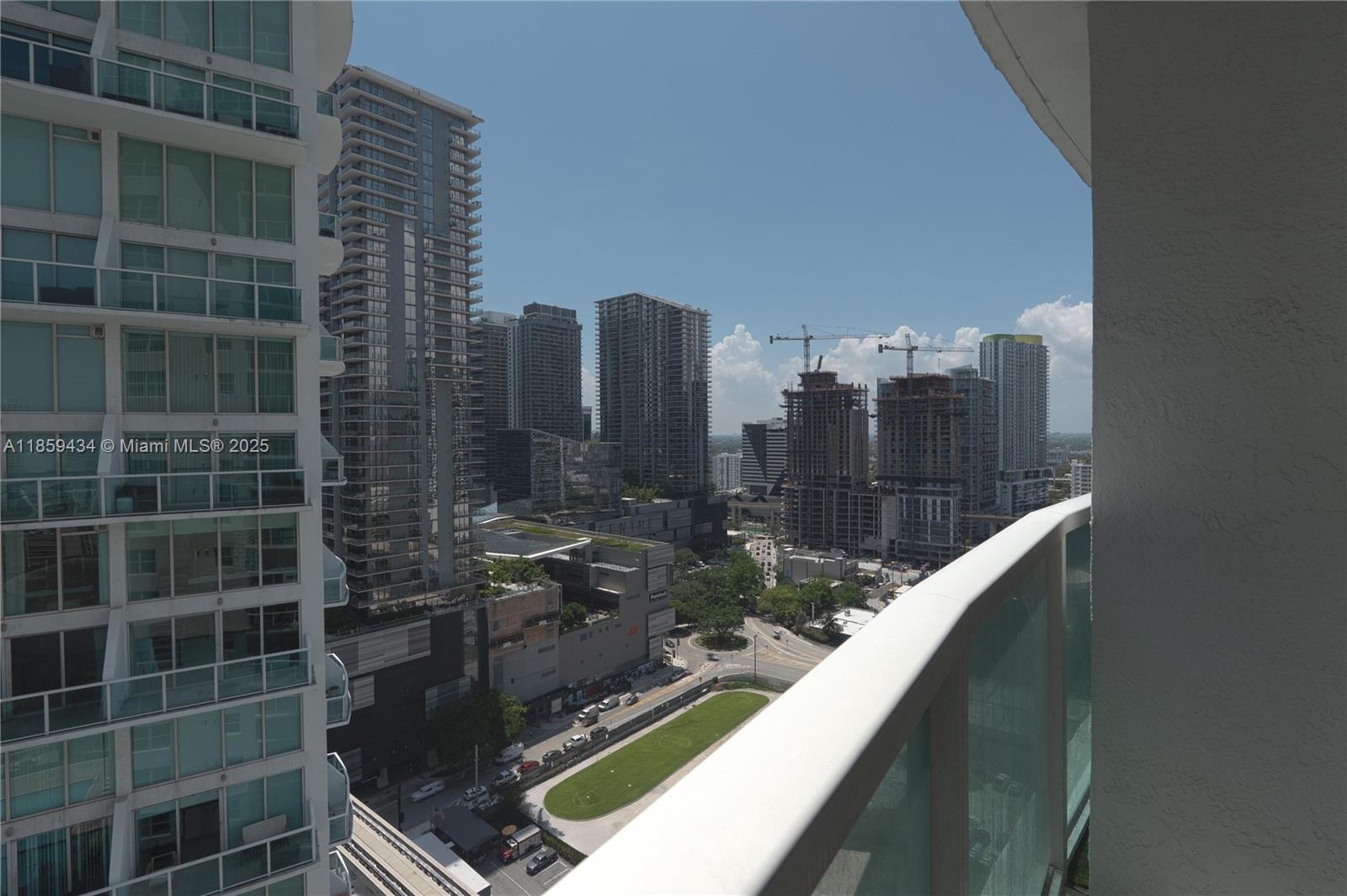 image Brickell On The River18