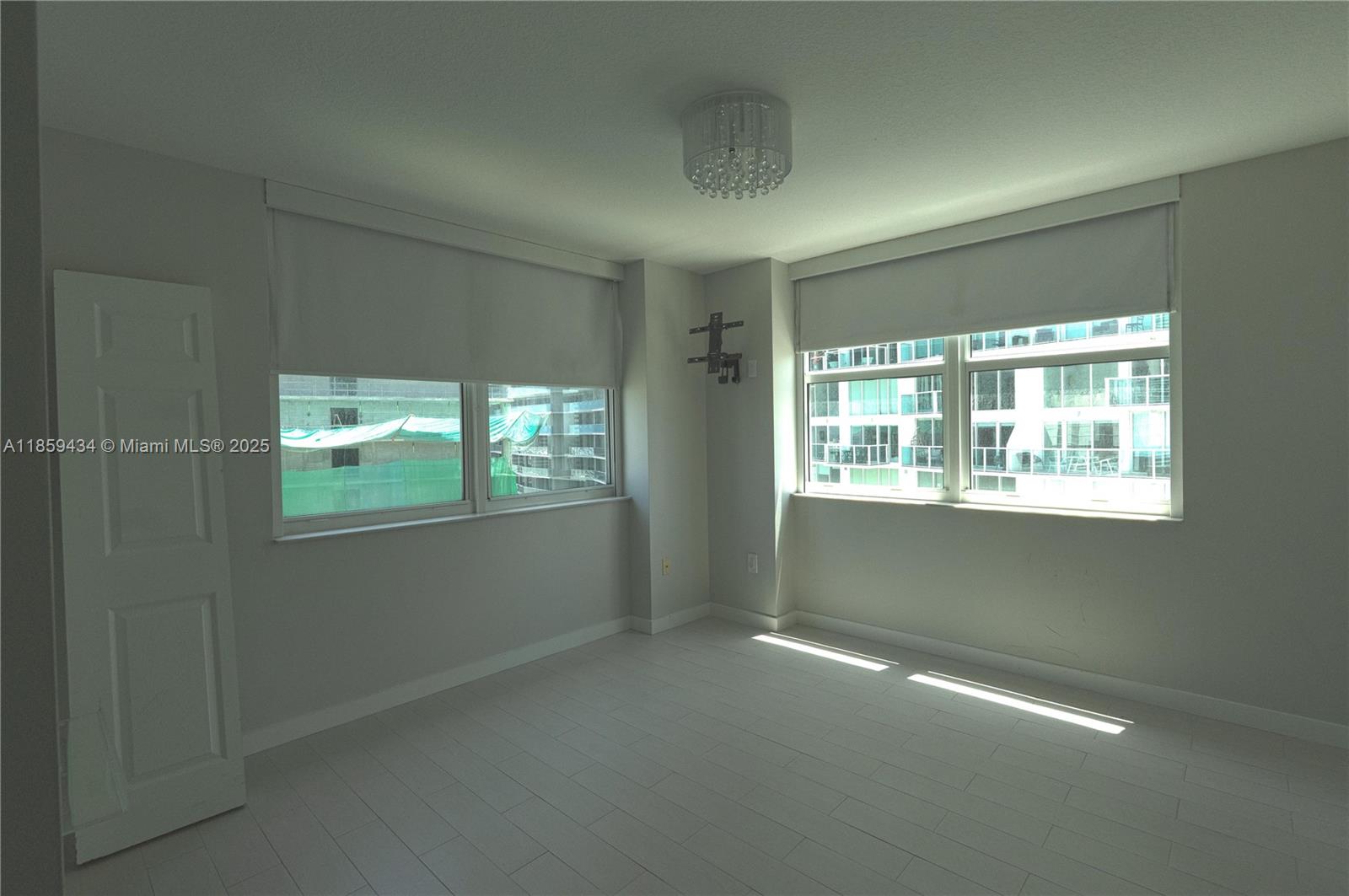image Brickell On The River19