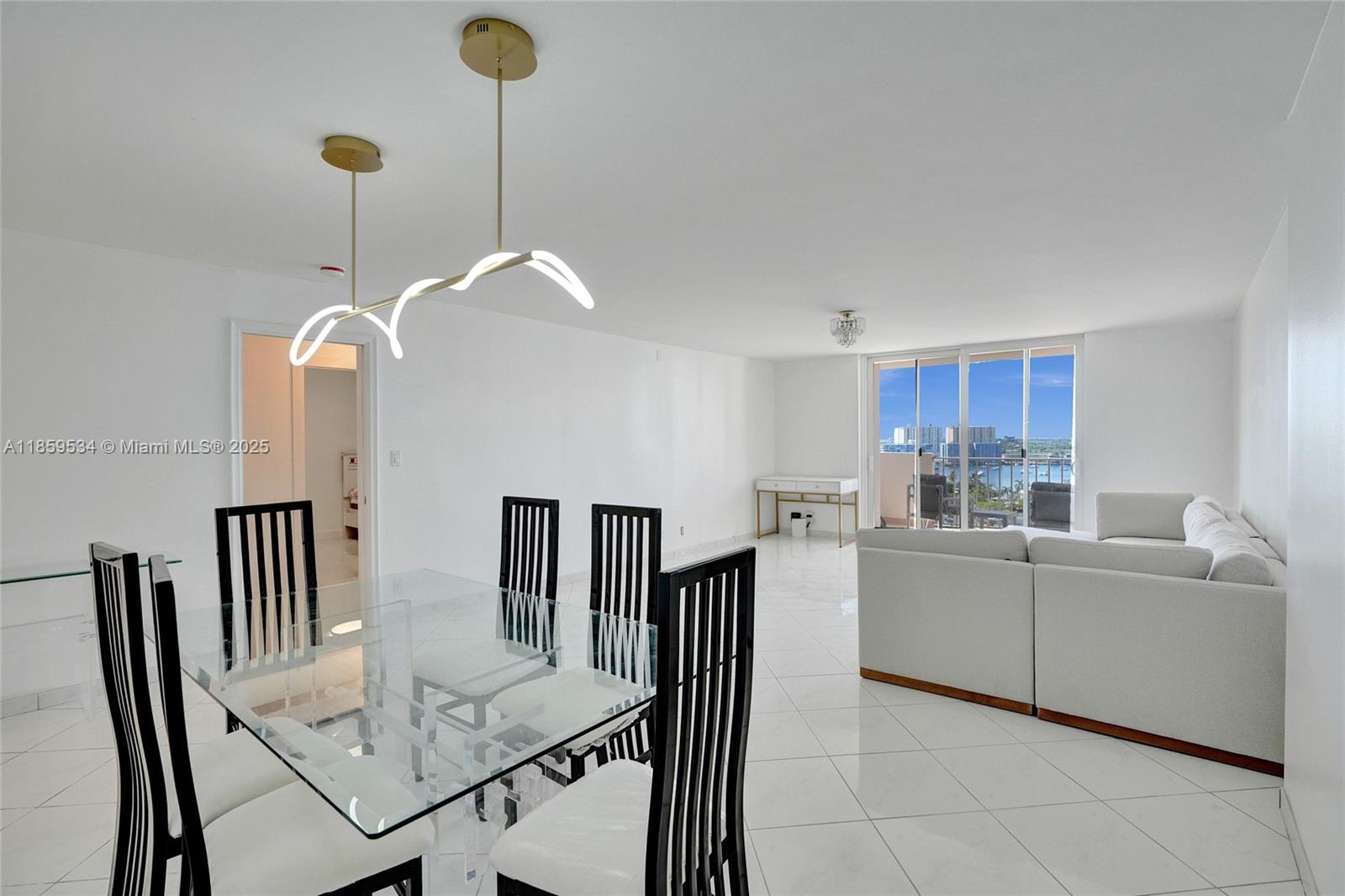 image Prince George Arms Condo8