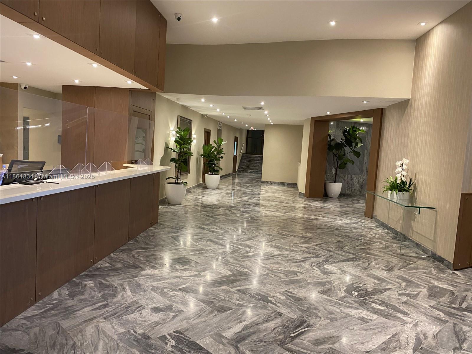 5401 Collins Ave #1509,Miami Beach, FL 33140