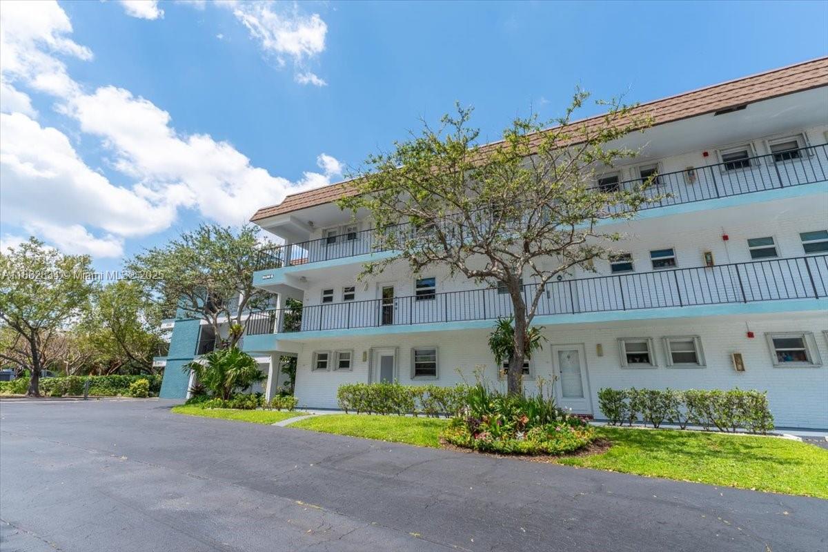 1501 S Ocean Blvd #227 Lauderdale By The Sea, FL 33062