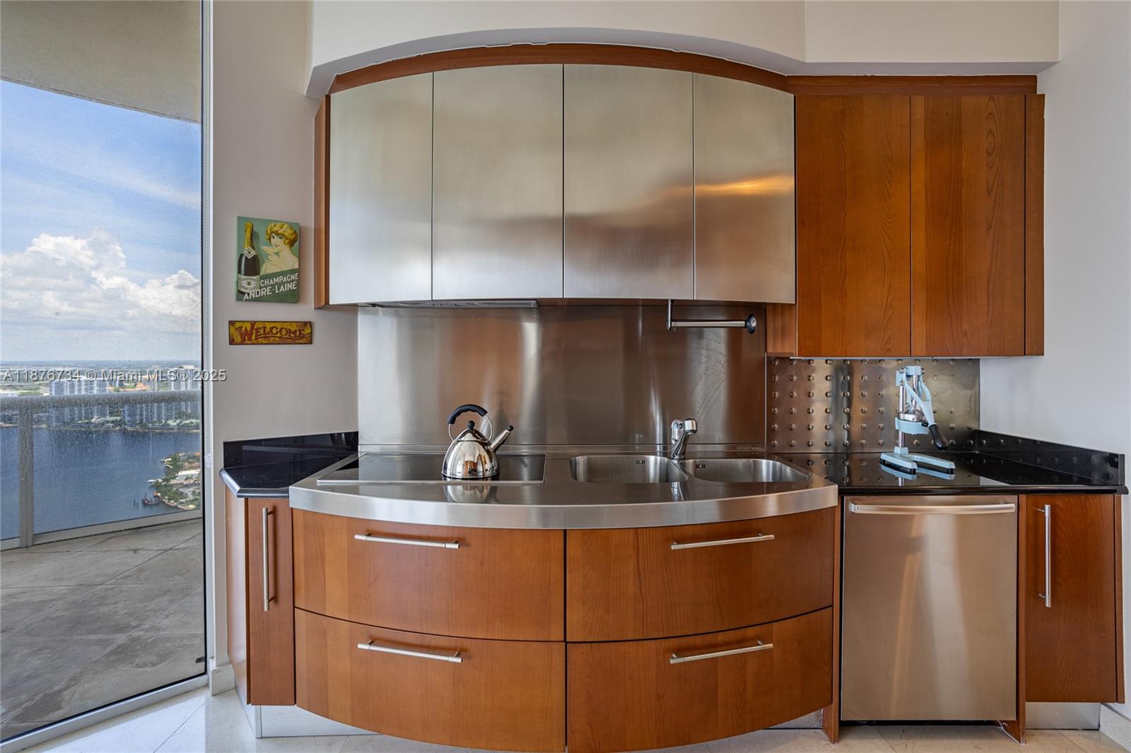 image Trump Palace Condo37