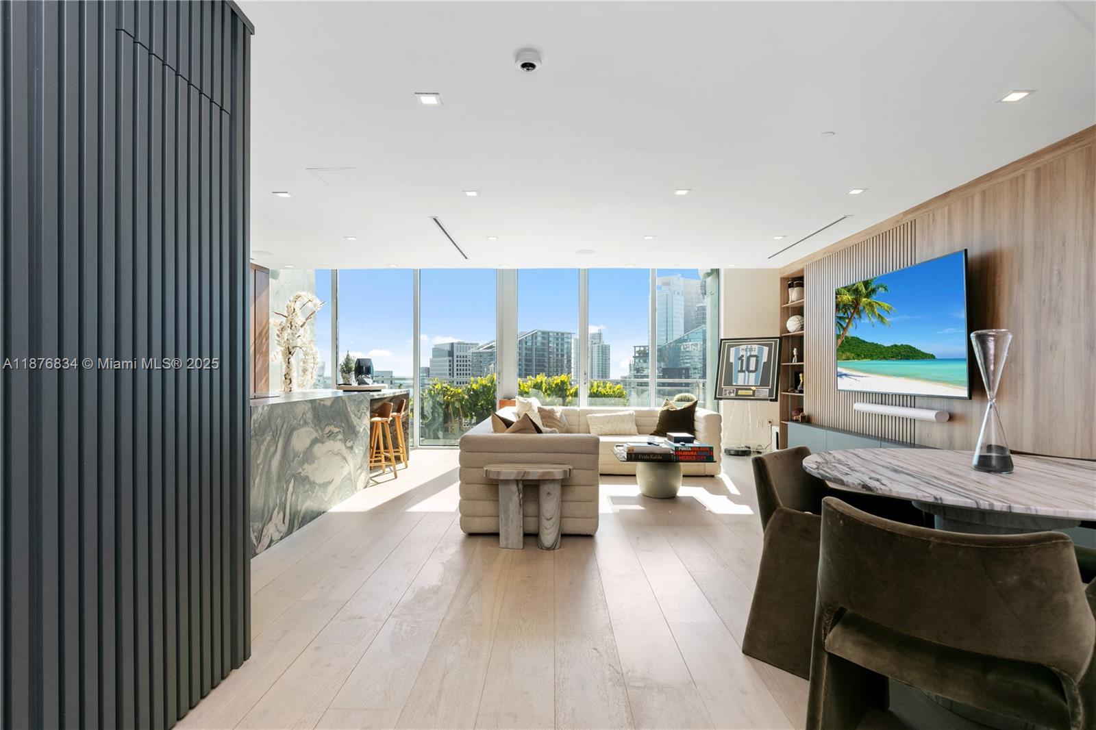 image The Ivy Condo1