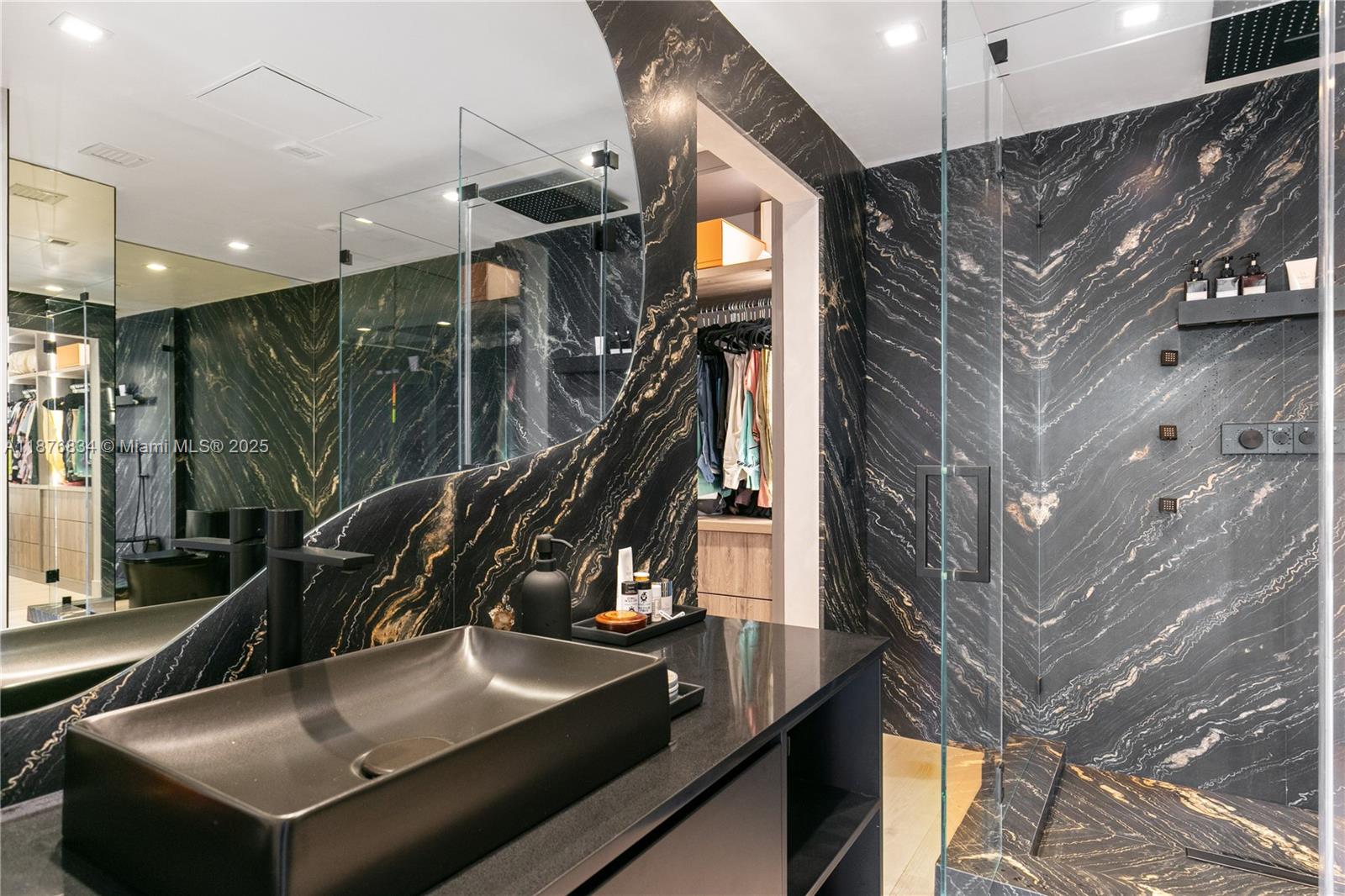 image The Ivy Condo22